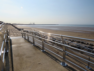 Coastal stainless steel handrail system
